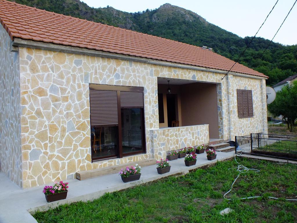 Holiday Home Ivana Virpazar Chambre photo
