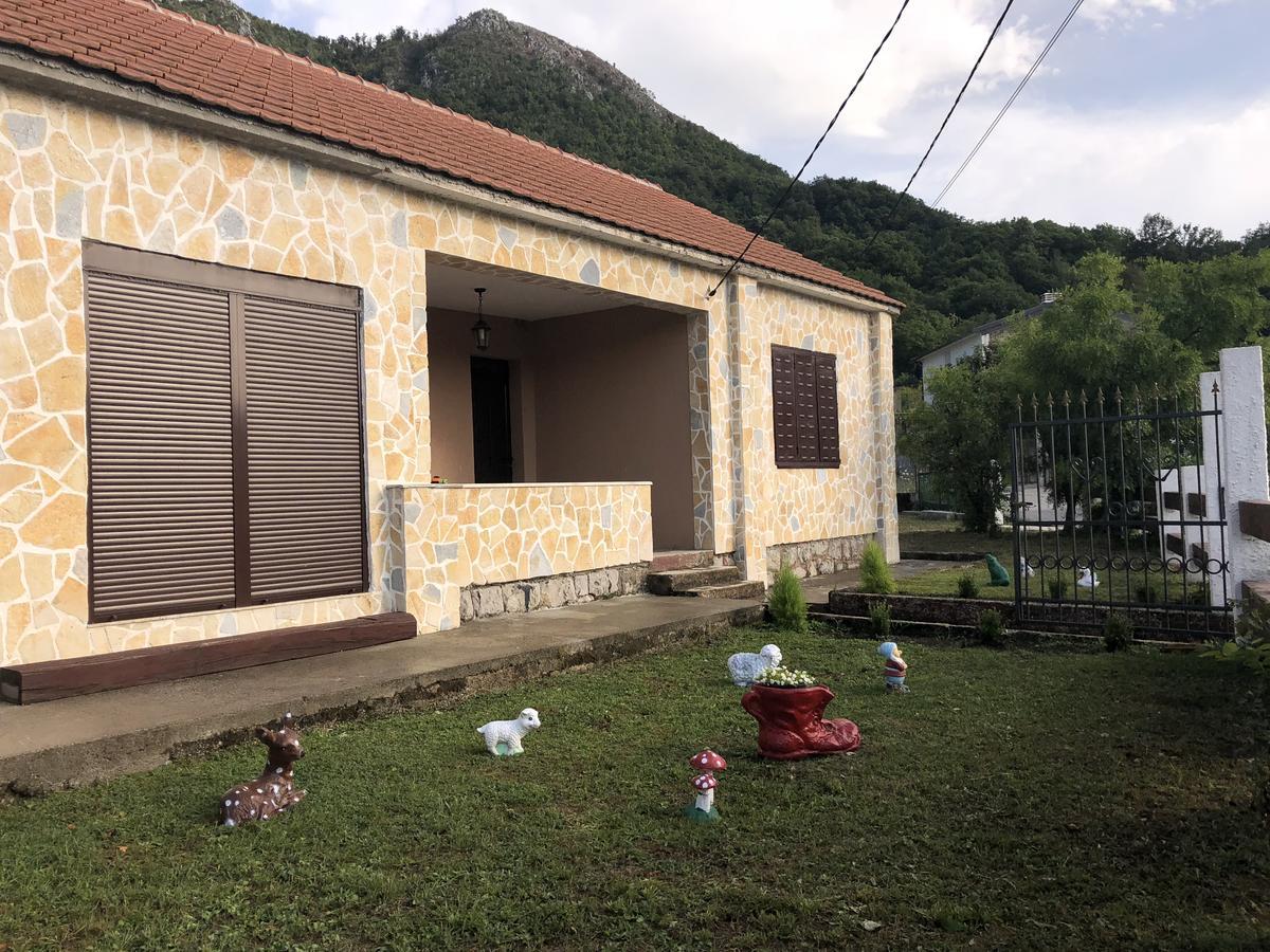 Holiday Home Ivana Virpazar Extérieur photo